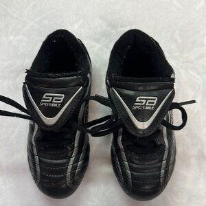 Spot-bilt baseball cleats size 12 little kids